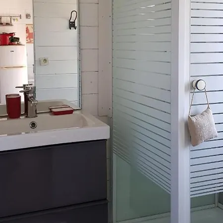 Au Bord De L'étang De Thau Sète