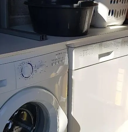 Au Bord De L'étang De Thau Hébergement de vacances *