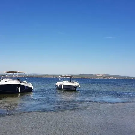 Au Bord De L'etang De Thau בית נופש